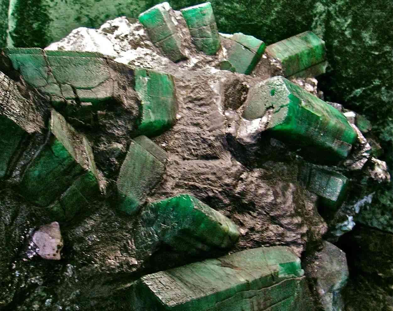 Largest precious stone in 2025 the world